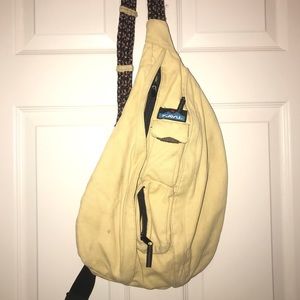 Over the shoulder Kavu